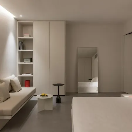 Aesthesis Boutique Villa Trace Fira (Santorini)