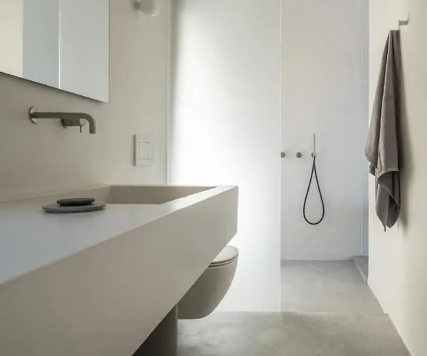 Aesthesis Boutique Trace Villa Fira (Santorini)