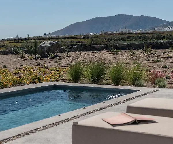 Aesthesis Boutique Trace Willa Fira (Santorini)